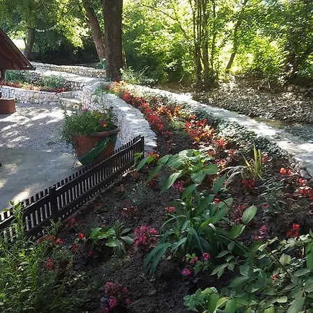 בית נופש Adna Bihać